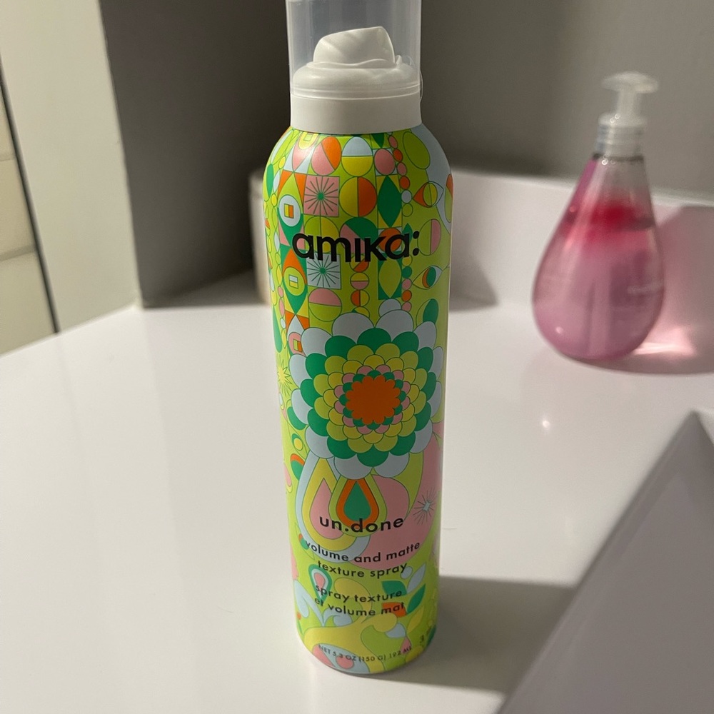 Amika Undone Volume and Matte Texture Spray